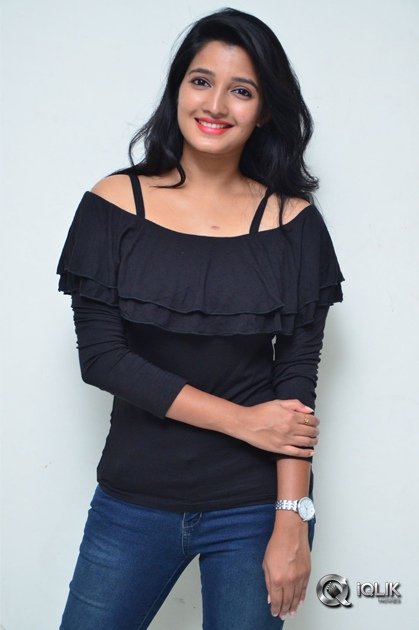 Deepthi-Shetty-At-Sri-Ramudinta-Sri-Krishnudanta-Movie-Teaser-Launch